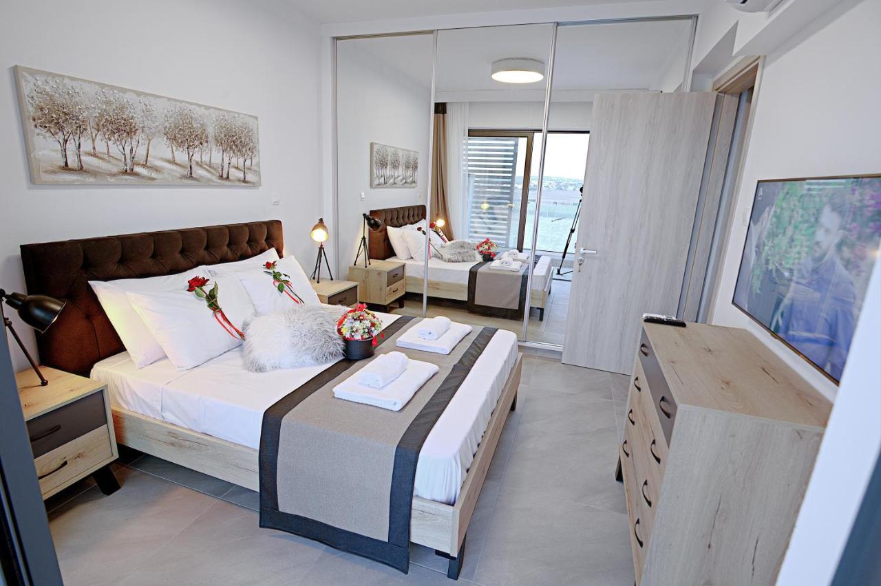 Golden Tree Apartment Paralimni Exteriér fotografie
