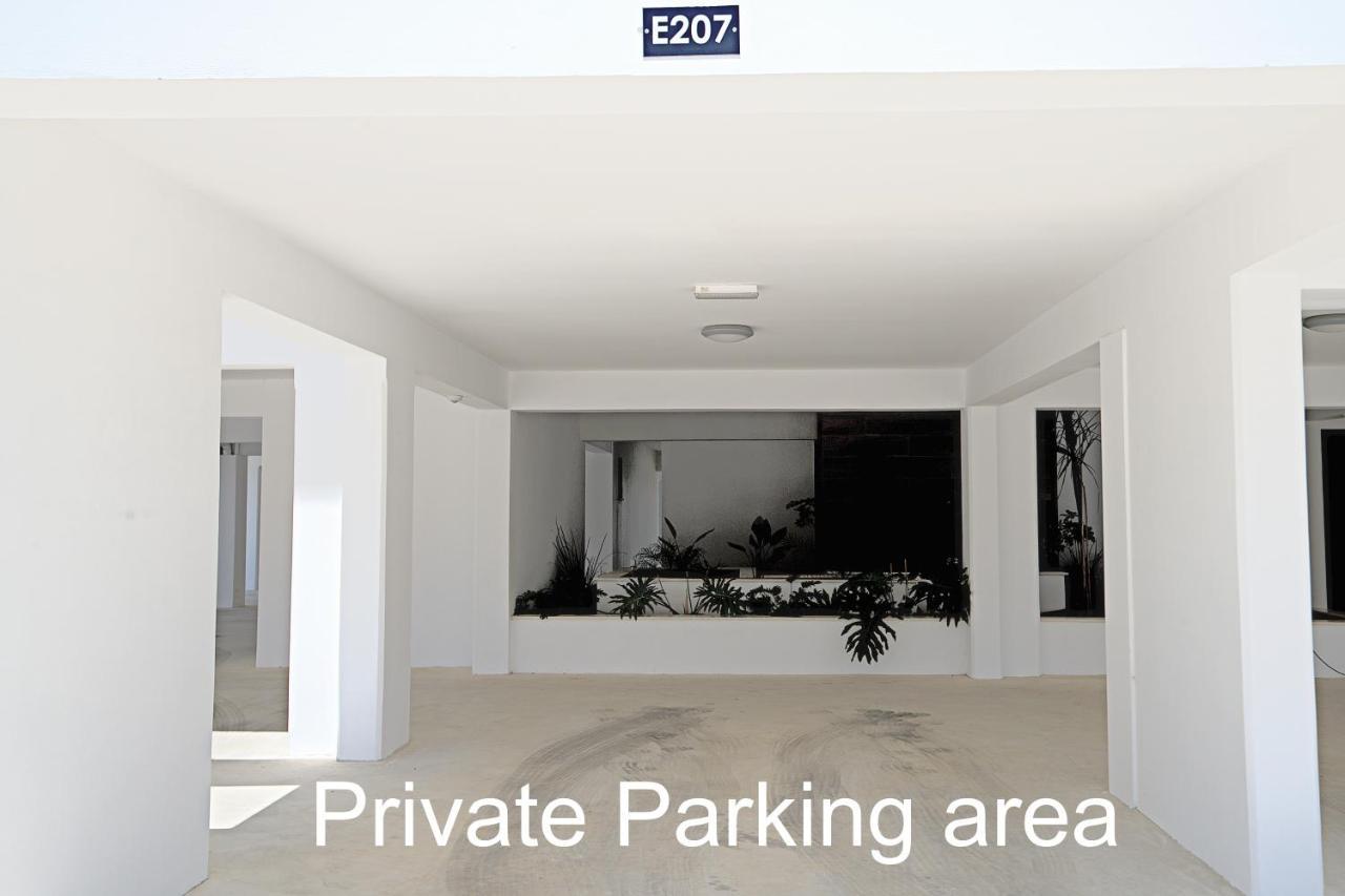 Golden Tree Apartment Paralimni Exteriér fotografie