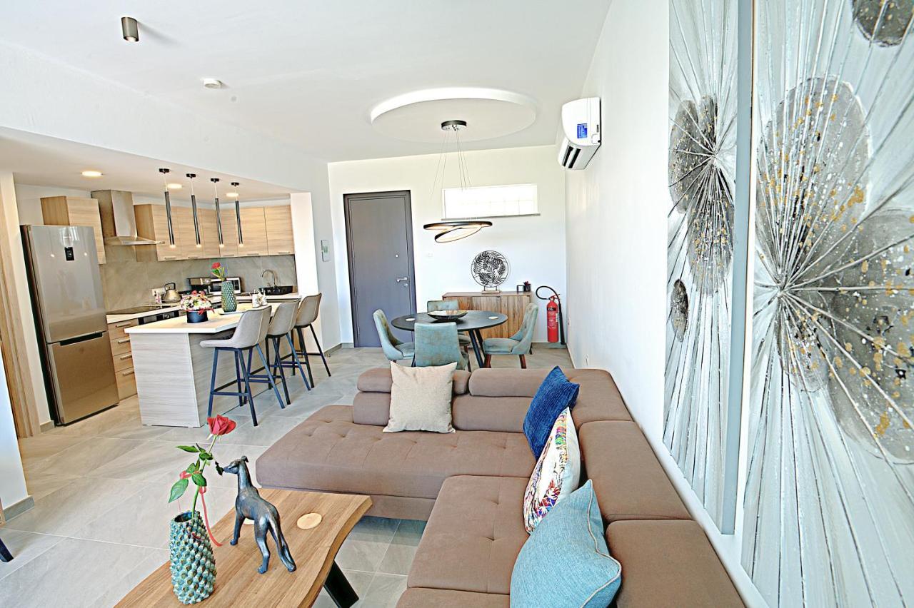 Golden Tree Apartment Paralimni Exteriér fotografie