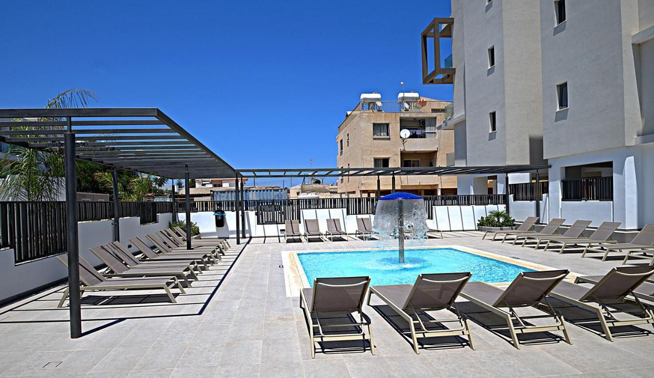 Golden Tree Apartment Paralimni Exteriér fotografie