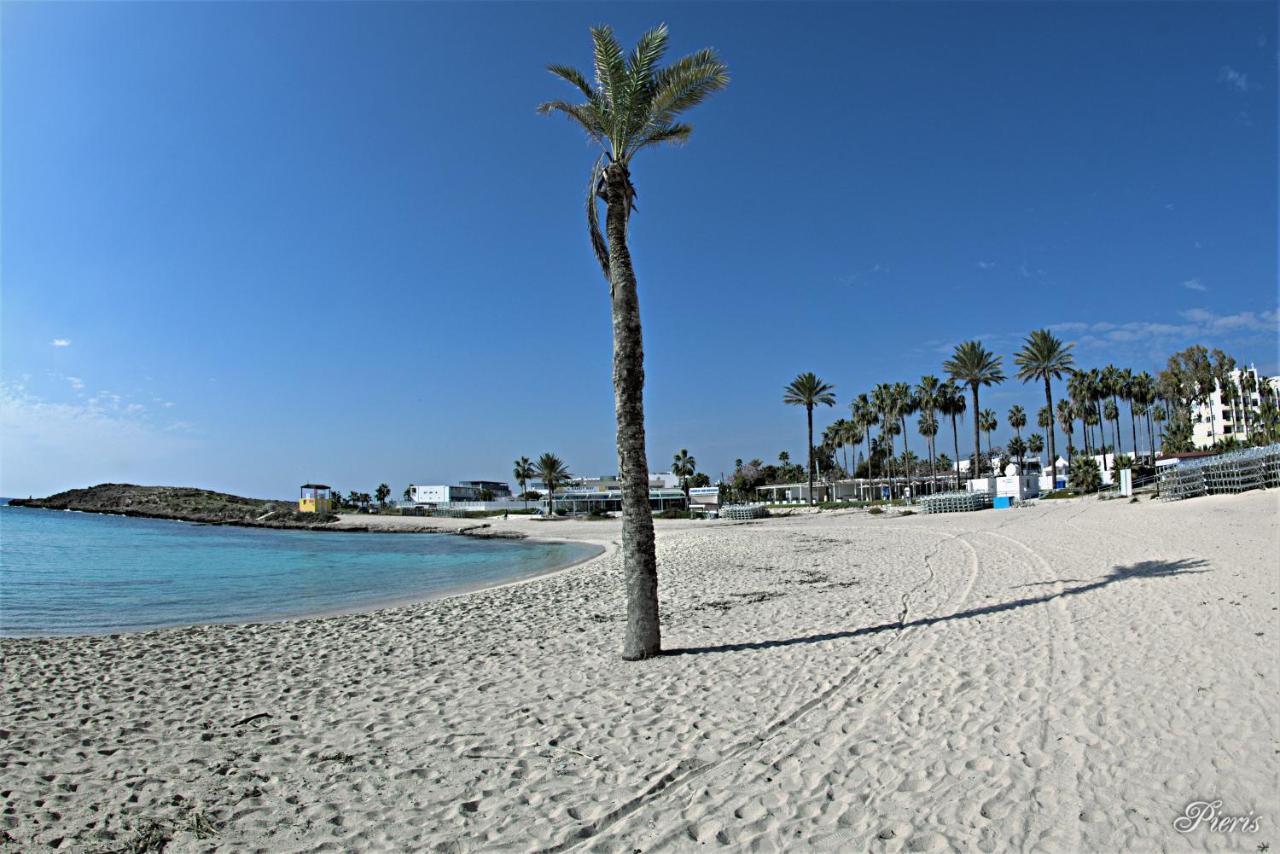 Golden Tree Apartment Paralimni Exteriér fotografie