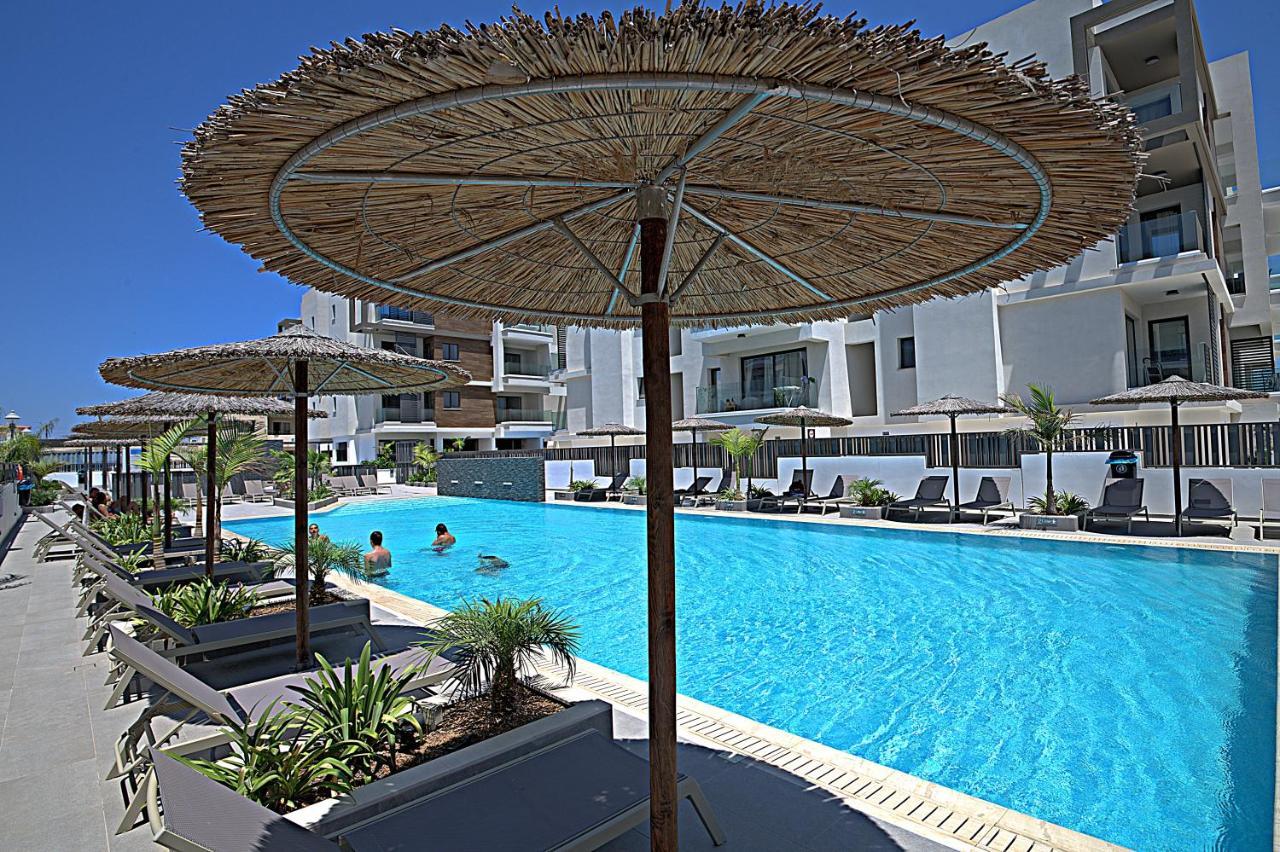 Golden Tree Apartment Paralimni Exteriér fotografie