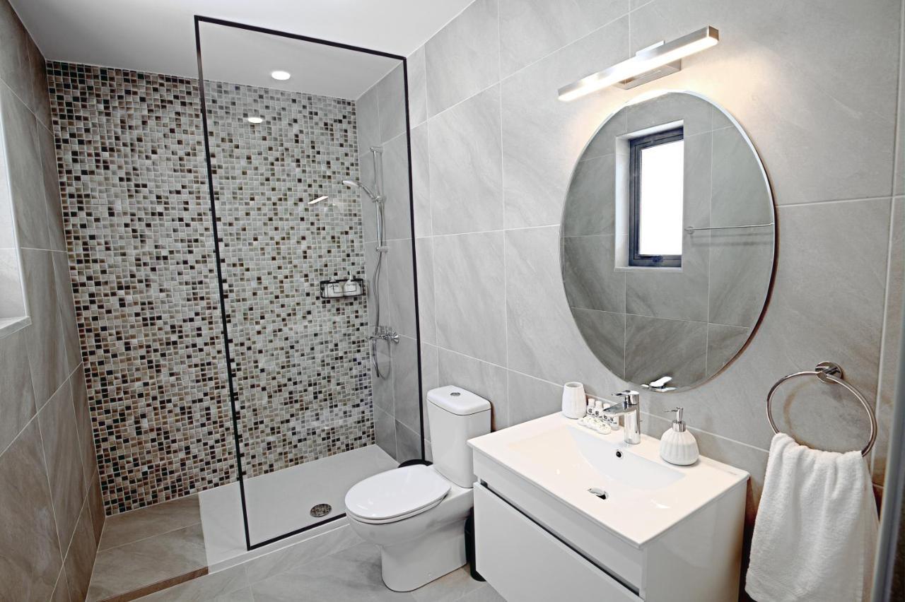 Golden Tree Apartment Paralimni Exteriér fotografie