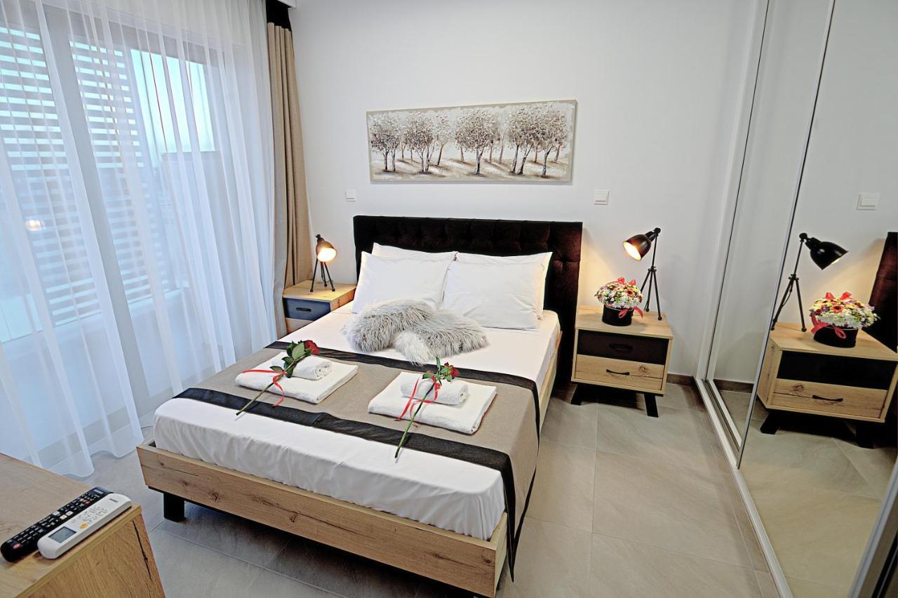 Golden Tree Apartment Paralimni Exteriér fotografie