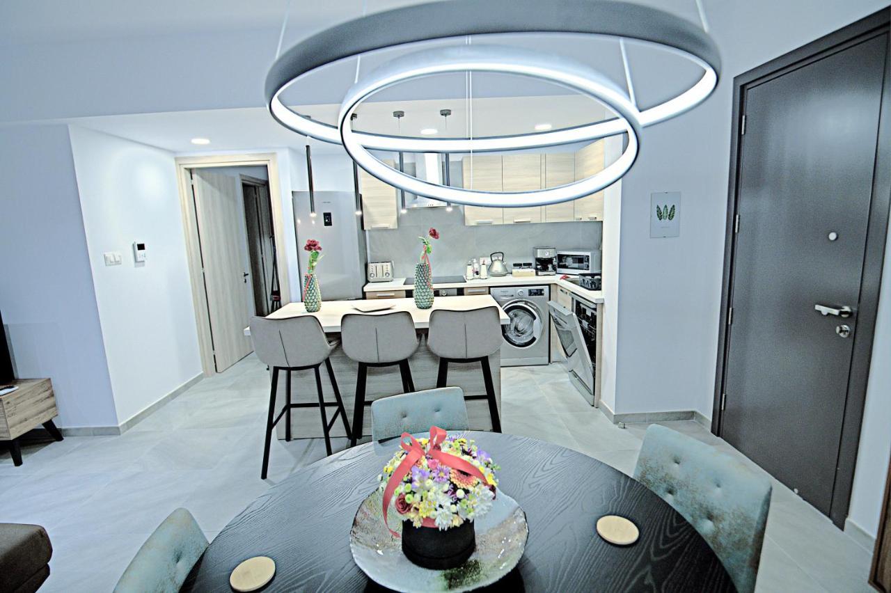 Golden Tree Apartment Paralimni Exteriér fotografie